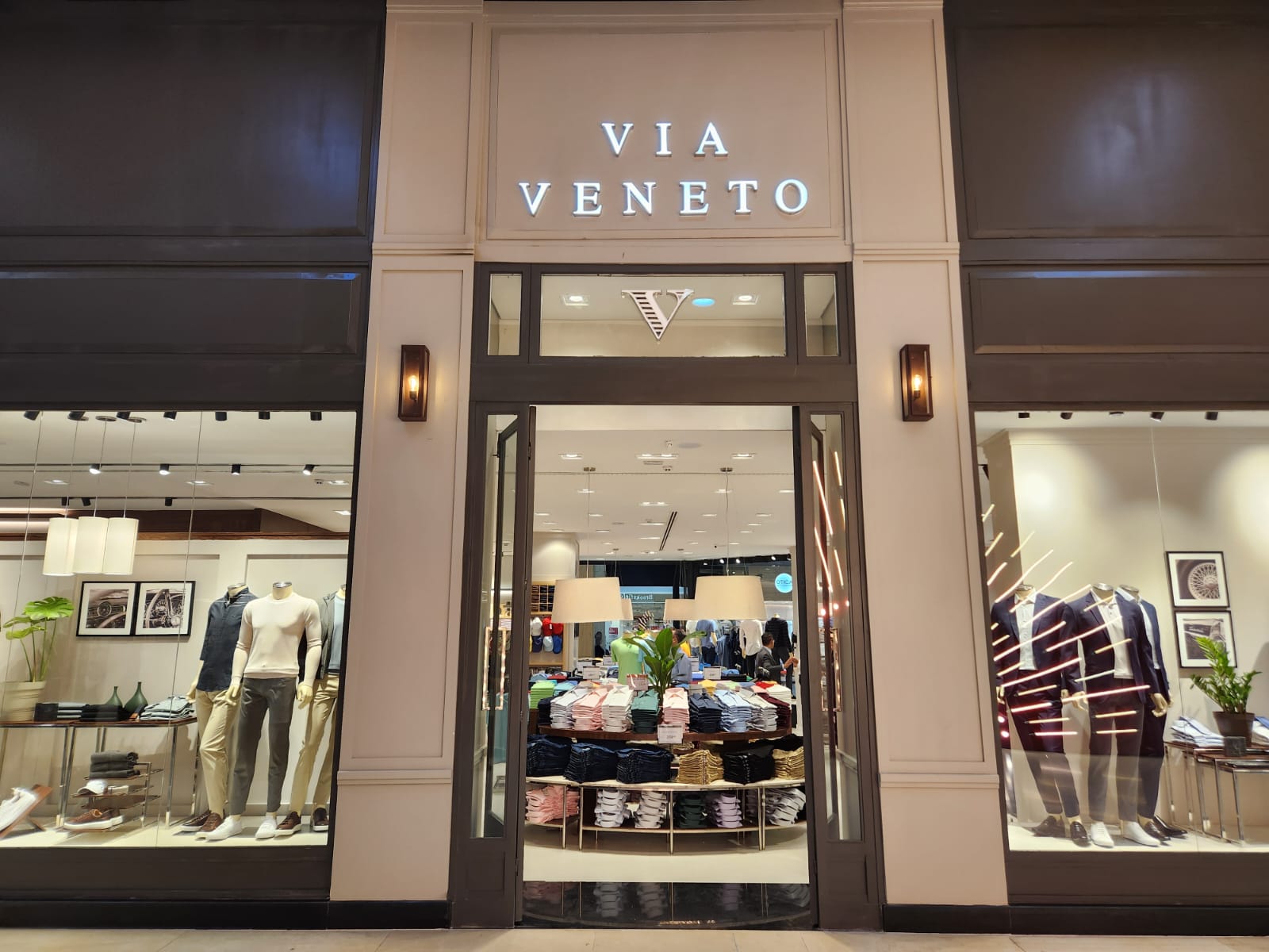 Via Veneto Galeria