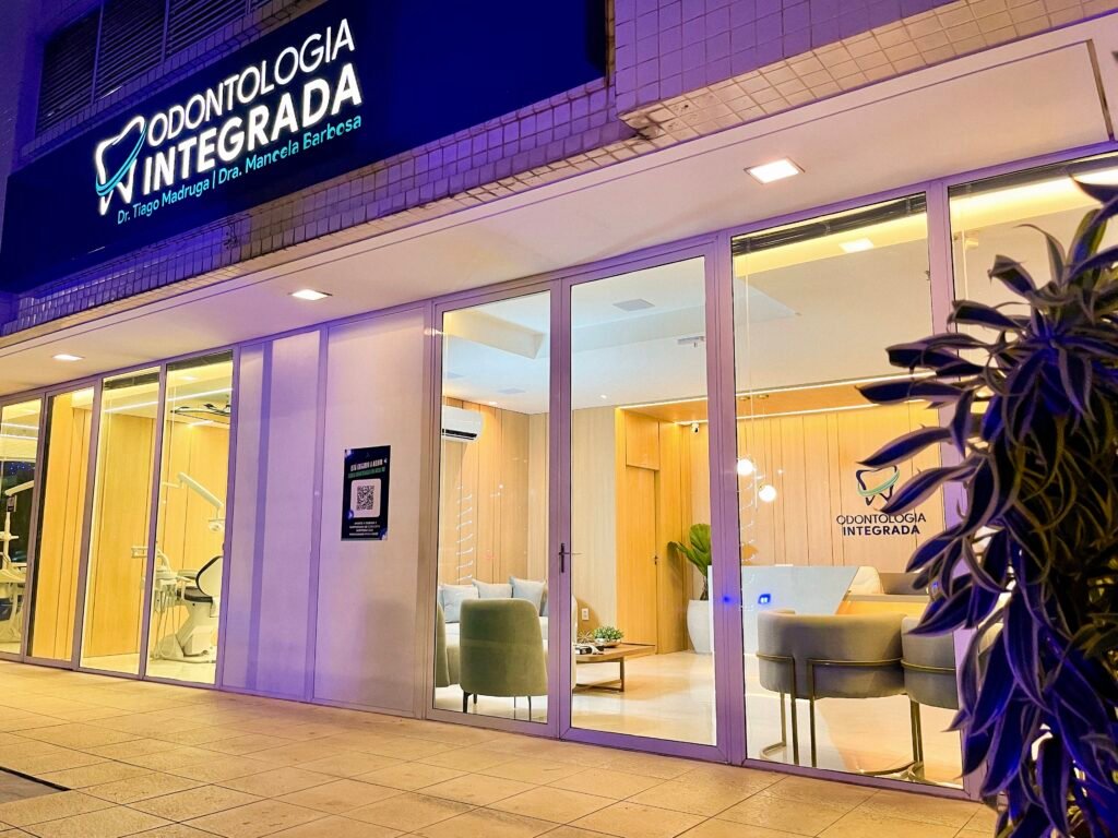 Cominf - Clínica de Odontologia e Medicina Integrada